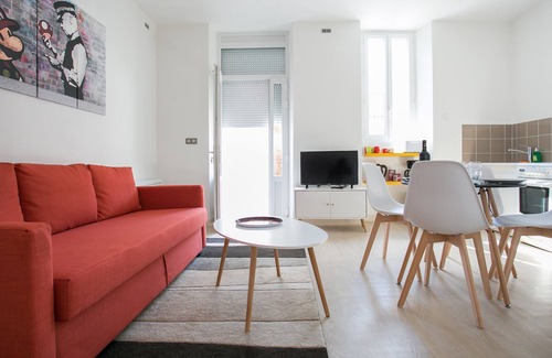 Perigueux Apartment | Apartment Ensuite - with terrace