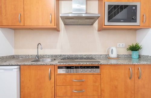 Cala Ferrera Apartment | Apartment 'Erizo De Mar' with Sea View, Wi-Fi and Air Conditioning