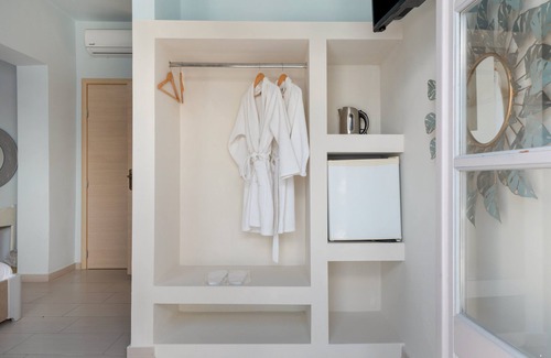 Massouri Apartment | Apartment 'Eros Sea View' with Private Terrace, Wi-Fi and Air Conditioning