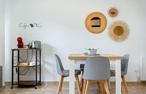 Camarles Apartment | Apartment "Iaio Kiko 1" with Wi-Fi & A/C