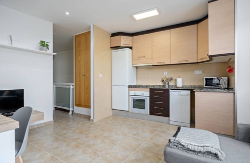 Camarles Apartment | Apartment "Iaio Kiko 1" with Wi-Fi & A/C