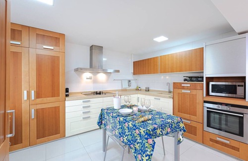 Los Arenales del Sol Apartment | Apartment with Jacuzzi near the beach, Arenales