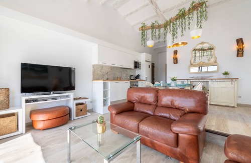 Cala Ferrera Apartment | Apartment 'Estrella De Mar' with Sea View, Wi-Fi and Air Conditioning