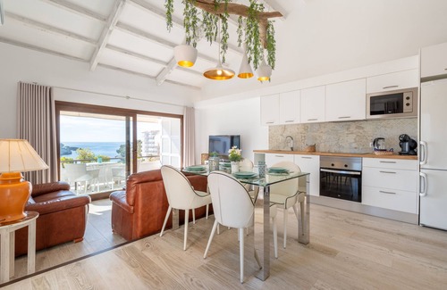 Cala Ferrera Apartment | Apartment 'Estrella De Mar' with Sea View, Wi-Fi and Air Conditioning