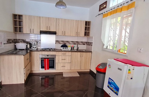 Mahajanga Apartment | Apartment F4 MIAMI swimming pool terrace corner barbecue. Peace and security