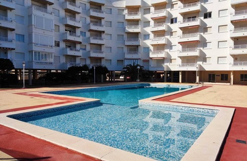 Sueca Apartment | Apartment facing the sea, with private access to the beach and pool.