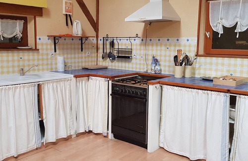 Sistels Apartment | Apartment 'Familha' with Mountain View, Private Terrace and Wi-Fi