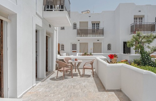 Kalymnos Town Apartment | Apartment 'Family Room No 2' with Mountain View, Wi-Fi and Air Conditioning