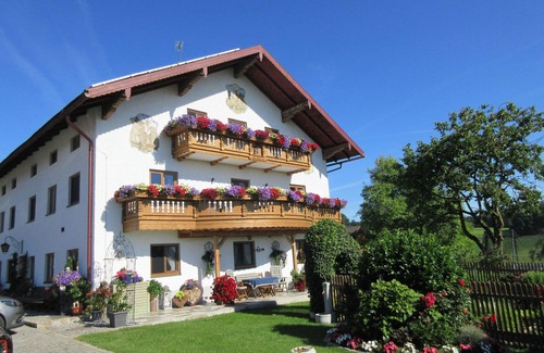 Taching a.See Apartment | Apartment "Feichtlhof" up to 7 people, balcony, 100m²