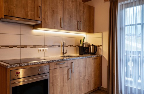 Valle di Casies Apartment | Apartment 'Feldererhof Apt Almenblick' with Mountain View, Shared Garden and Wi-Fi
