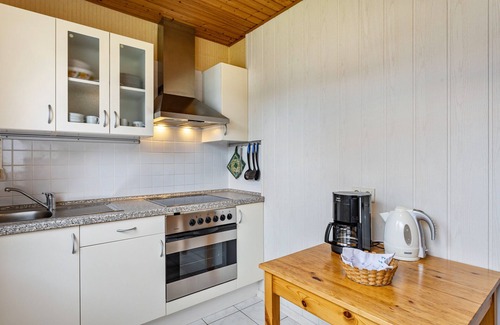 Usseln Apartment | Apartment 'Ferienwohnung Typ A' with Private Terrace and Wi-Fi