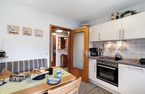 Kniebis Apartment | Apartment 'Ferienwohnung C, 45 Qm' with Private Terrace, Shared Garden and Wi-Fi