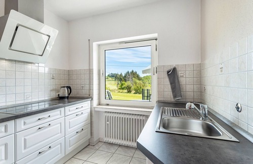 Meinerzhagen Apartment | Apartment 'Ferienwohnung, 109qm' with Private Terrace and Private Garden