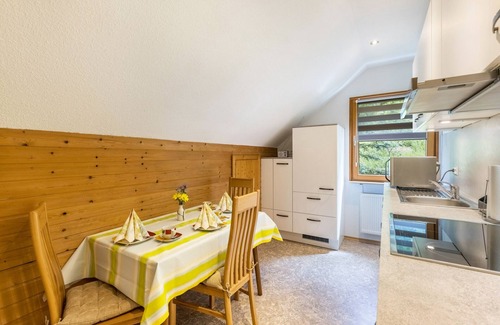 Gemarkung Tieringen Apartment | Apartment "Ferienwohnung Haus Am Wald" with Mountain View, Private Balcony & Wi-Fi