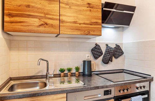 Farchant Apartment | Apartment 'Ferienwohnung Zugspitze' with Mountain View, Balcony and Wi-Fi