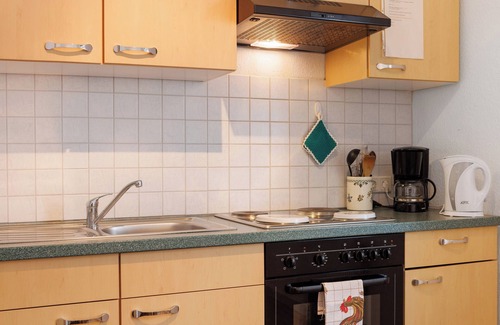 Naumburg Apartment | Apartment 'Ferienwohnung' with Wi-Fi