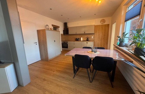 Detern Apartment | Apartment 'Ferienwohnung Liese' with Private Terrace, Private Garden and Wi-Fi