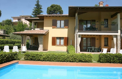 Moniga del Garda Apartment | Apartment First Floor