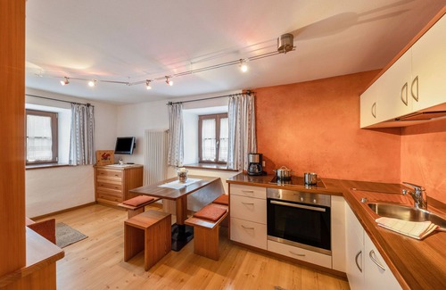 Fie allo Sciliar Apartment | Apartment "Florerhof Ferienwohnung Rose" with Mountain View, Sauna & Garden
