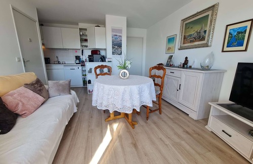 Arzon Apartment | Apartment for 2 with sea view and Crouesty port