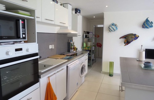 Riviere-Salee Apartment | Apartment for 4, 1 bedroom closed, quiet, tropical greenery and pleasant views