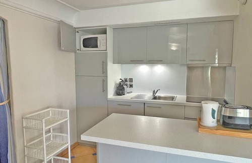 Sainte-Maxime City Centre Apartment | Apartment for 4 people – Pool residence – Air conditioning – WiFi – Sainte Maxime –.