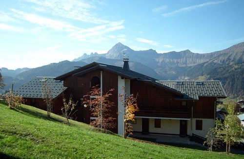 Crest-Voland Apartment | Apartment for 6, 2 beds, Crest-Voland, near slopes and shops