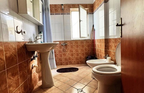 Himare Apartment | Apartment for Family and Friends.