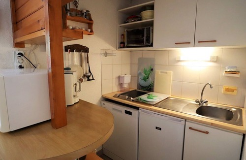 Areches Apartment | Apartment for 5 with pool, balcony, close to ski and village