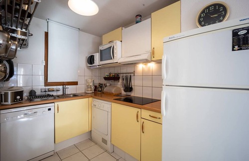 Peyragudes Apartment | Apartment for 8 people in Genos - Wifi, near the lake