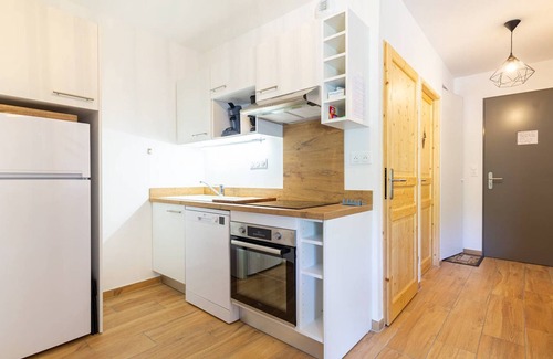 Peyragudes Apartment | Apartment for 5 people with Wifi, parking, near the lake in Génos