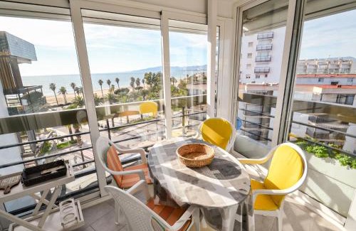 Salou City Centre Apartment | Apartment Formentor by Interhome