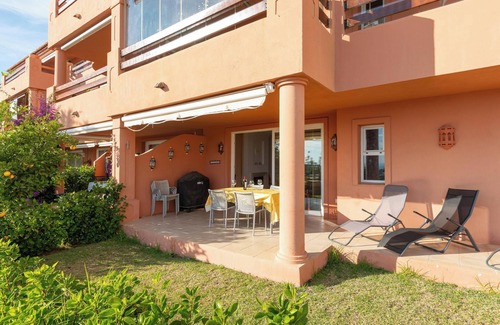 Torreblanca Apartment | Apartment Fuengirola Hills with Seaview, Mountain View, Pool, Wi-Fi, Garden & Terrace
