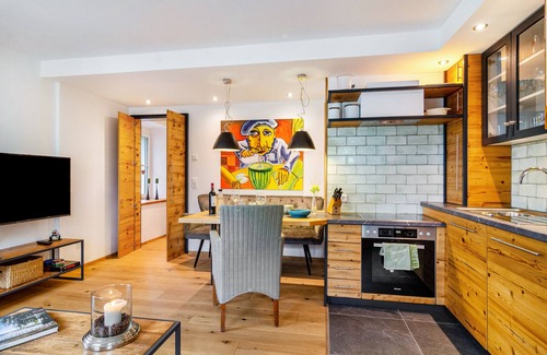 Salem Apartment | Apartment 'Gästehaus Wüpping 1' with Shared Terrace, Shared Garden and Wi-Fi