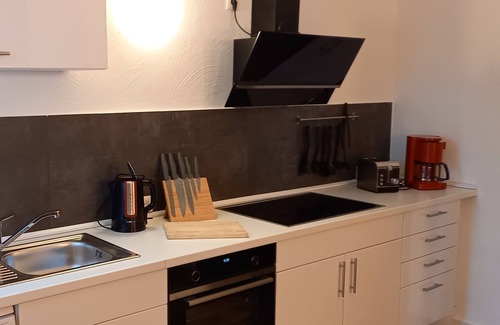 Kesselheim Apartment | Apartment 'Gästehaus Koblenz' with Private Terrace and Wi-Fi