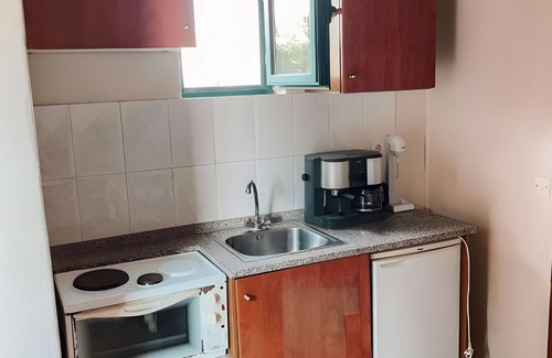 Kavos Apartment | Apartment 'Gavriil 2' with Sea View, Wi-Fi and Air Conditioning