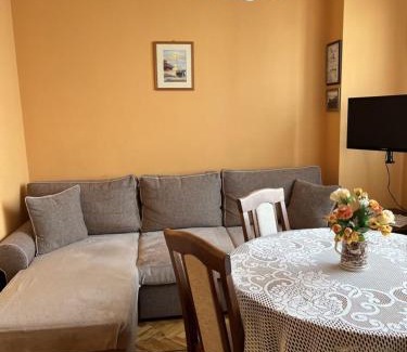Old Town Apartment | Apartment Geni
