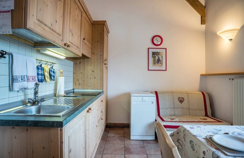 Gionghi-Cappella Apartment | Apartment 'Giongo Residence Aparthotel 201' with Mountain View, Shared Terrace and Wi-Fi