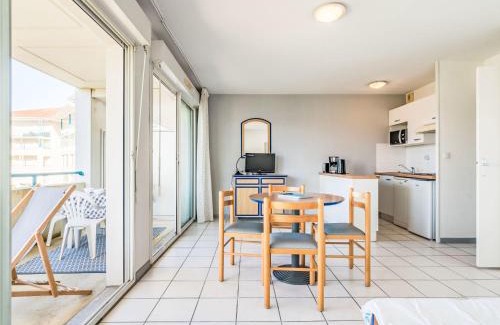 Ciboure Apartment | Apartment Golf de la Nivelle-7 by Interhome