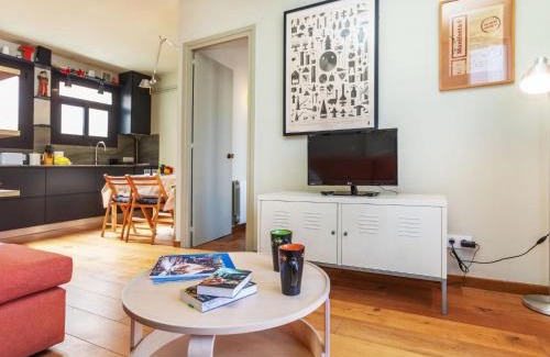 El Coll Apartment | Apartment Gràcia- Parc Güell by Interhome