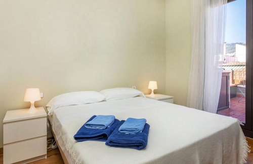 El Coll Apartment | Apartment Gràcia- Parc Güell by Interhome
