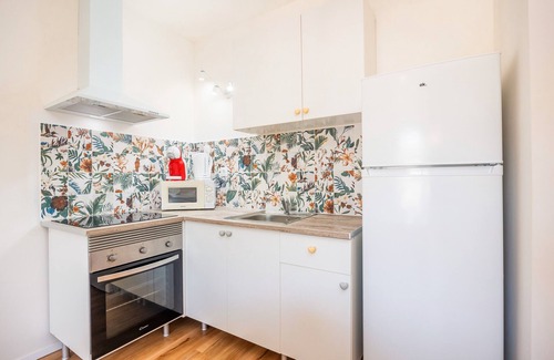 Cala Ferrera Apartment | Apartment 'Gran Sol Family 3' with Shared Pool, Wi-Fi and Air Conditioning