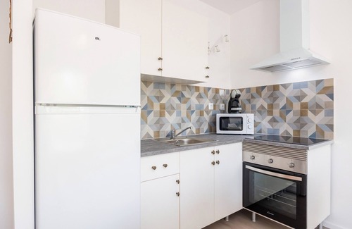 Cala Ferrera Apartment | Apartment 'Gran Sol Family 6' with Shared Pool, Wi-Fi, and Air Conditioning