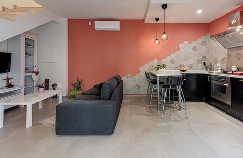 Empoli Apartment | Apartment 'Green House Da Fernanda' with Private Garden, Wi-Fi and Air Conditioning