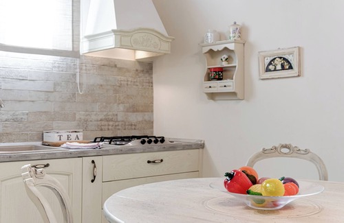 Empoli Apartment | Apartment 'Greenery House' with Private Garden and Wi-Fi