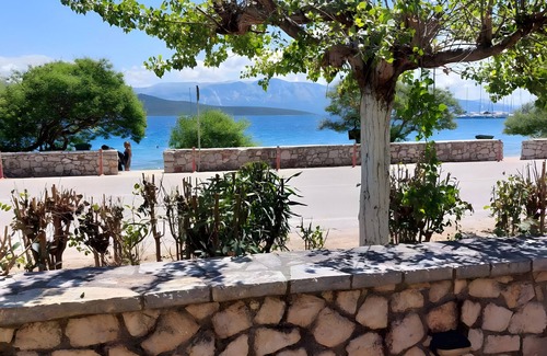 Nikiana Apartment | Apartment 'Groundfloor 13' with Private Terrace, Wi-Fi and Air Conditioning
