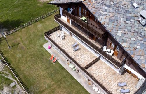 Ville Sur Sarre Apartment | Apartment Hérisson by Interhome