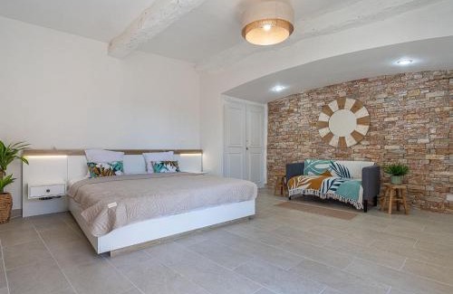 Guerrevieille Apartment | Apartment Hameau de Guerrevieille by Interhome