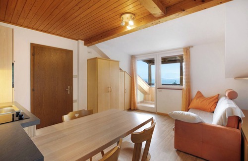 Berg/Monte Apartment | Apartment 'Harmony Apt 1' with Mountain View, Shared Garden and Wi-Fi