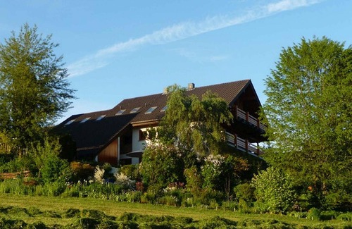 Illmensee Apartment | Apartment 'Haus Am See' with Lake View, Private Terrace and Wi-Fi